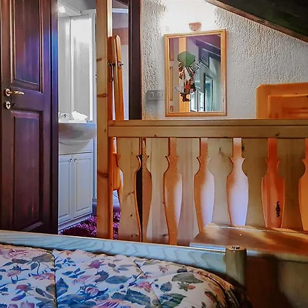 Holiday home 3 Bedroom Cozy In Dolonne