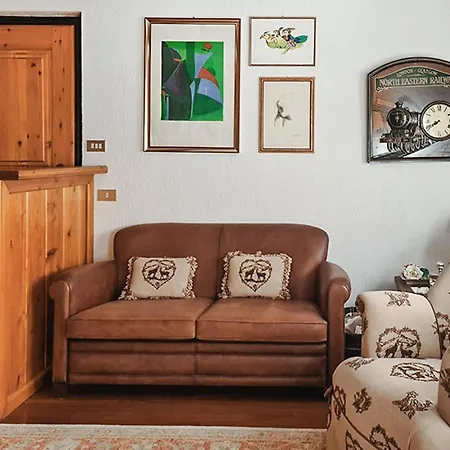 Dom wakacyjny 3 Bedroom Lovely In