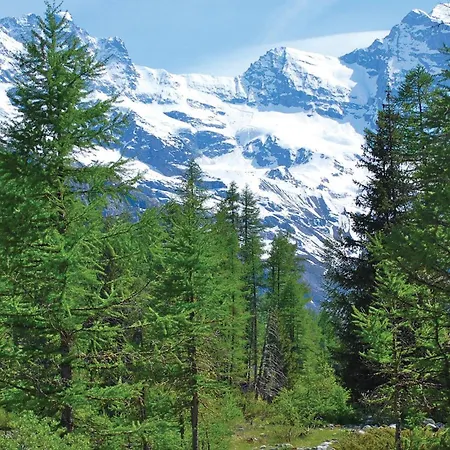 3 Bedroom Cozy In Dolonne